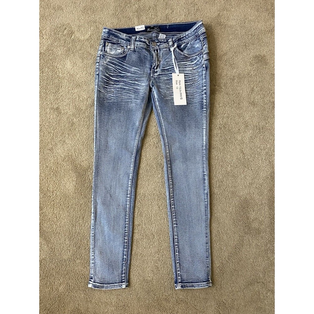 Fashion 2 Love Low Rise Skinny Acid Wash Jeans Embellished Back Pockets Size 13